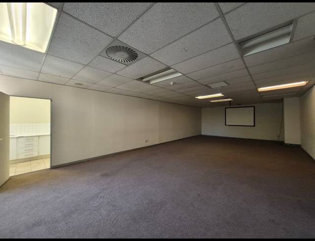 100M² OFFICE TO LET IN ROSEBANK